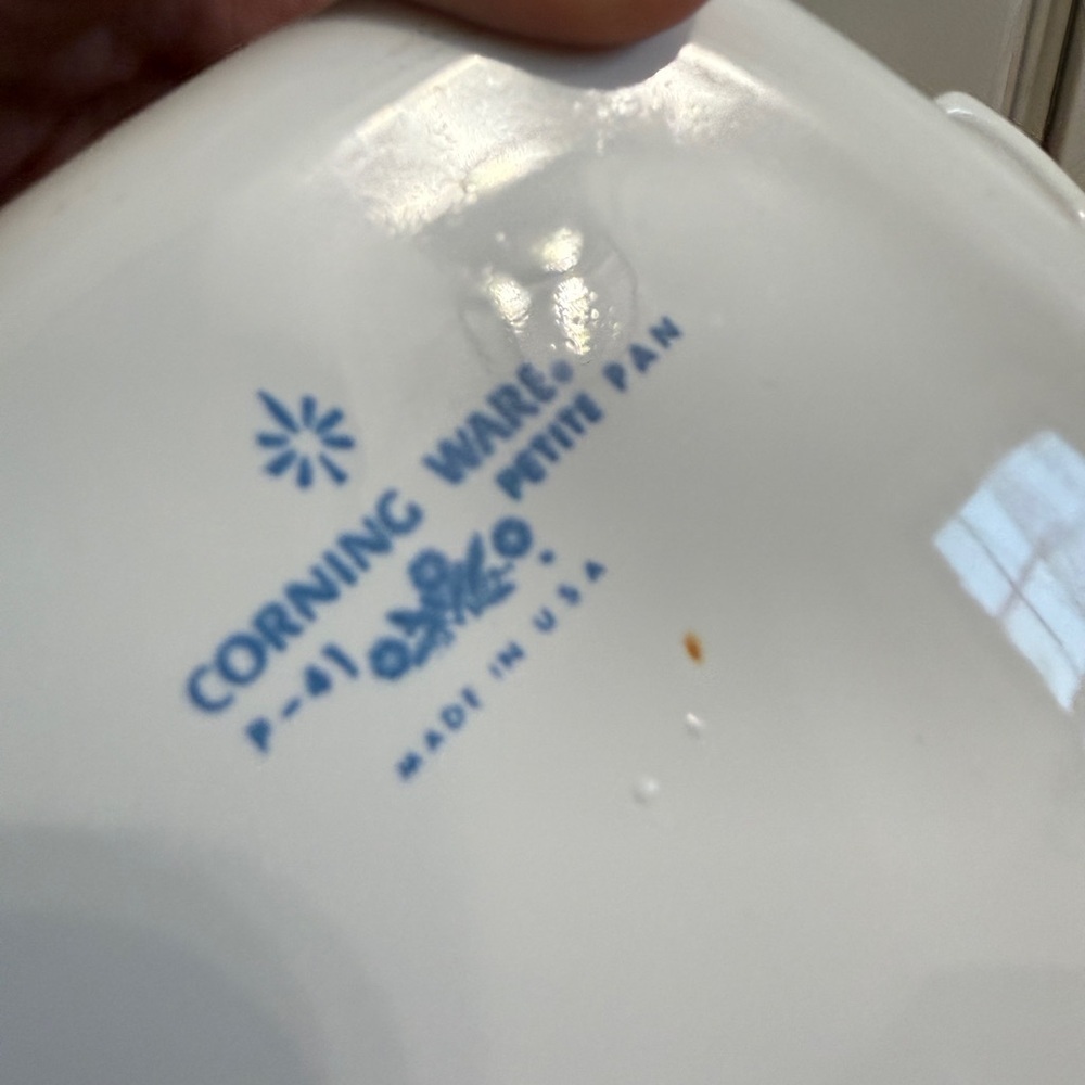 Corningware White Petite Pan with Blue Design - Picture 5 of 13
